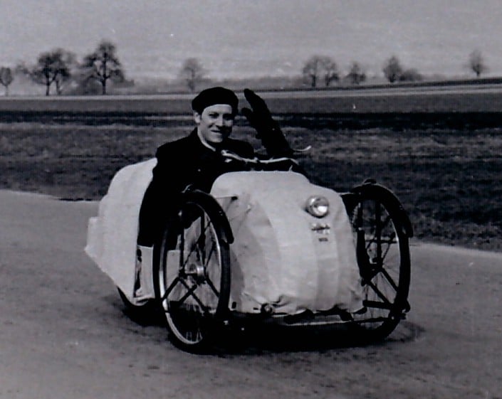 Archives Yverdon-Revue pour Pro vélos 008 tricycle de M Hertzig mars 1950
