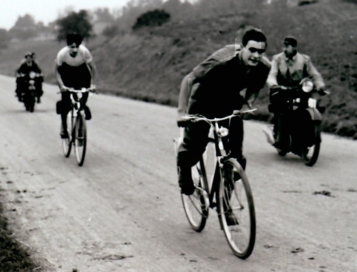 Archives Yverdon-Revue pour Pro vélos 017 Octobre 1950