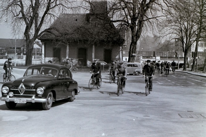 Archives Yverdon-Revue pour Pro vélos 041Sortie Paillard mars 1960